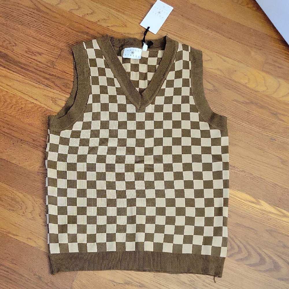 Cream and Brown Checkered Sleeveless Sweater Vest